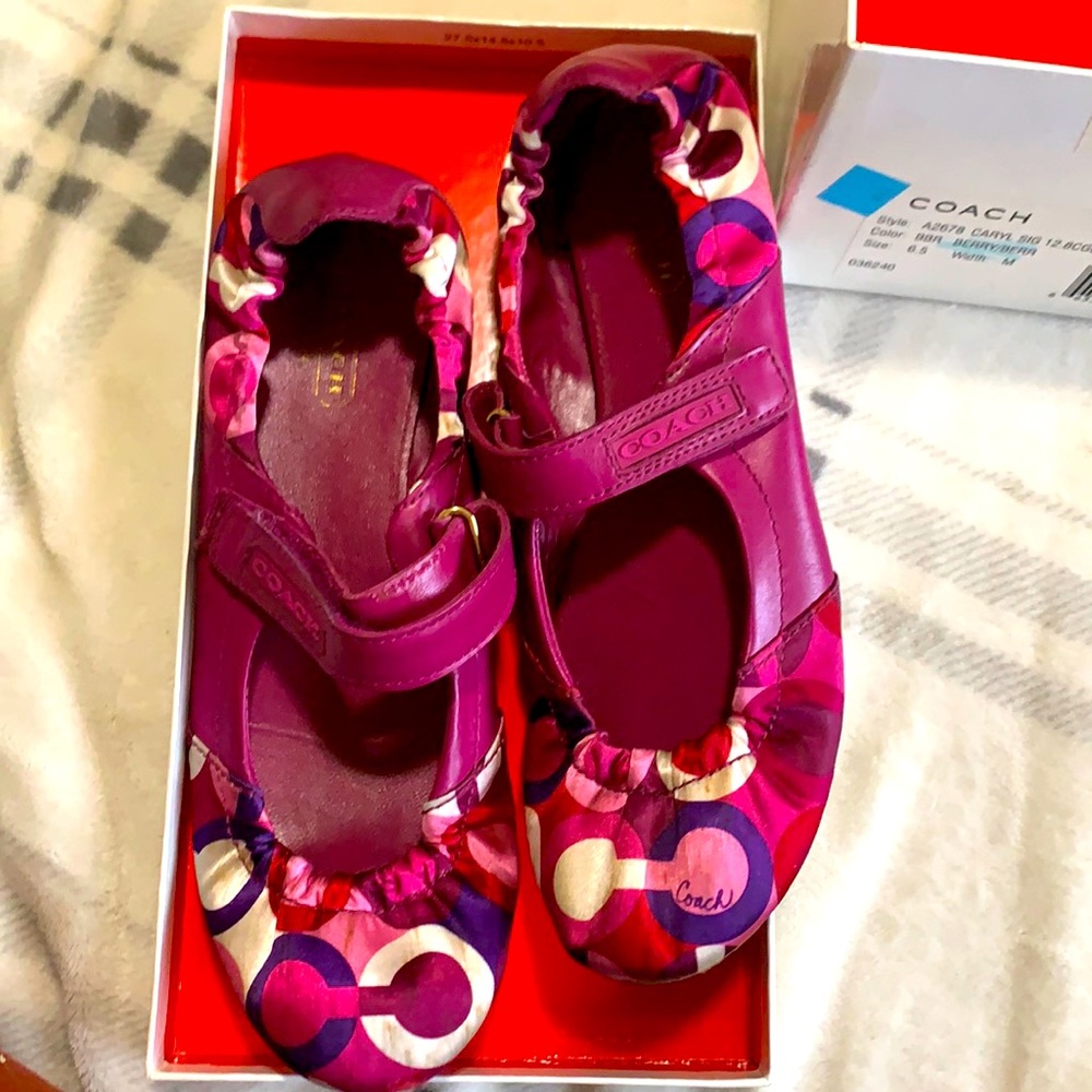 Coach Caryl Signature ballet flat, berry, purple, size 6.5, slighly used